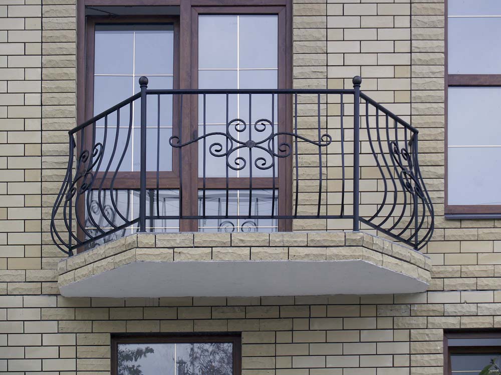 Стандартное балконные ограждения в поселке Супсех